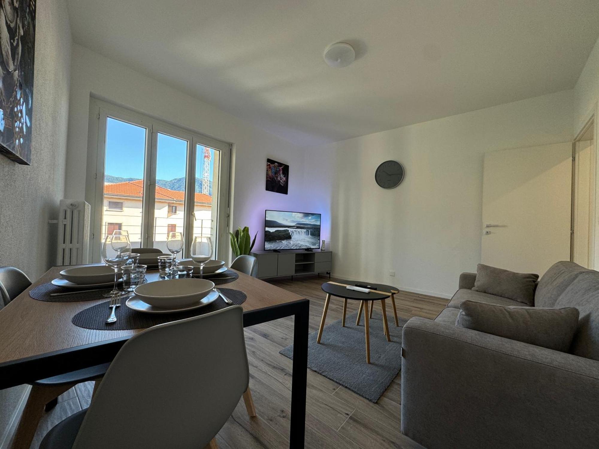 Deluxe Central Apartment - Free Parking Lugano Dış mekan fotoğraf